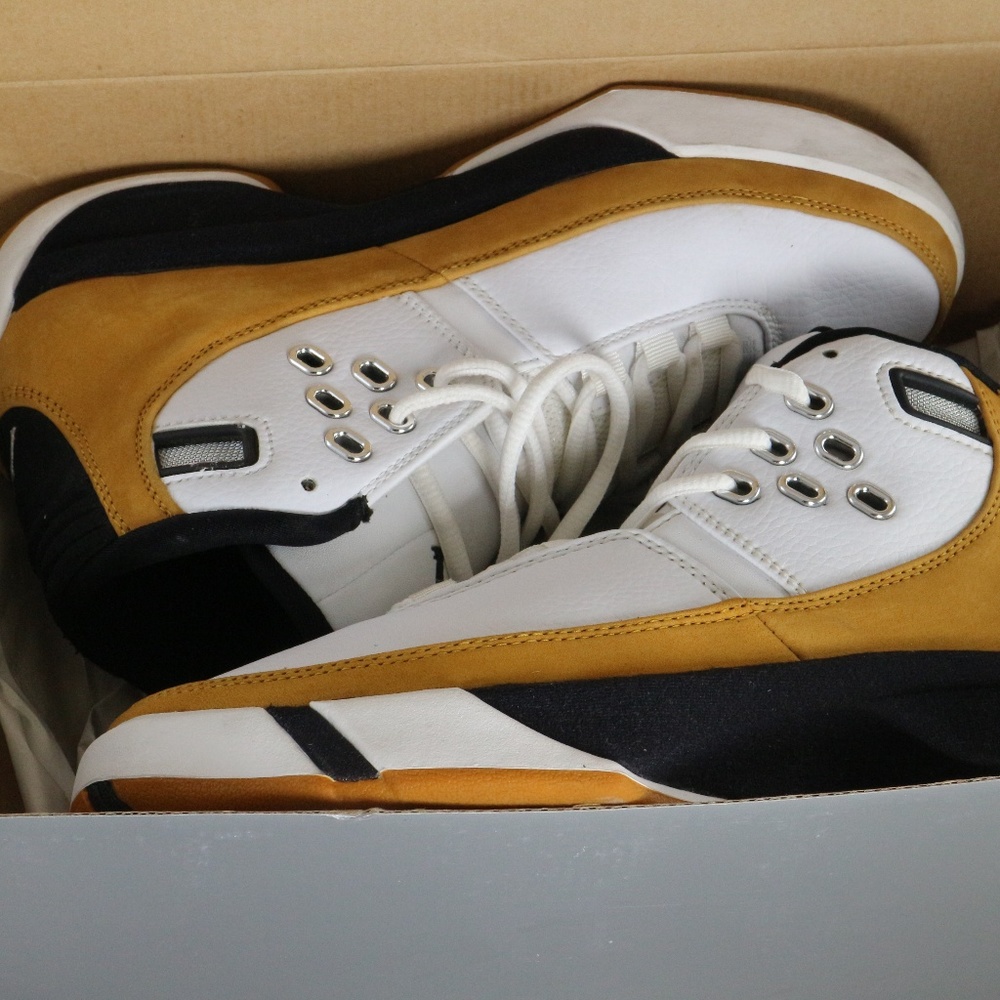 RARE AIR JORDAN Work'm White Chutney Tan Sneakers Sz 7 US Men - Picture 8 of 8